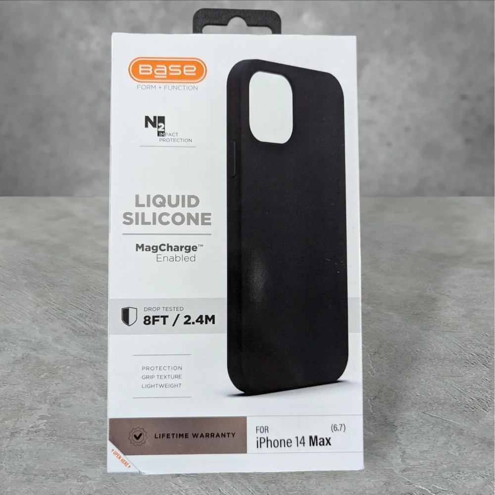 A3. Base Liquid Silicone MagCharge Case For Apple iPhone 14 Max (14 Plus) Black